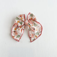 Wooded Wonderland Fable Bow || Serged