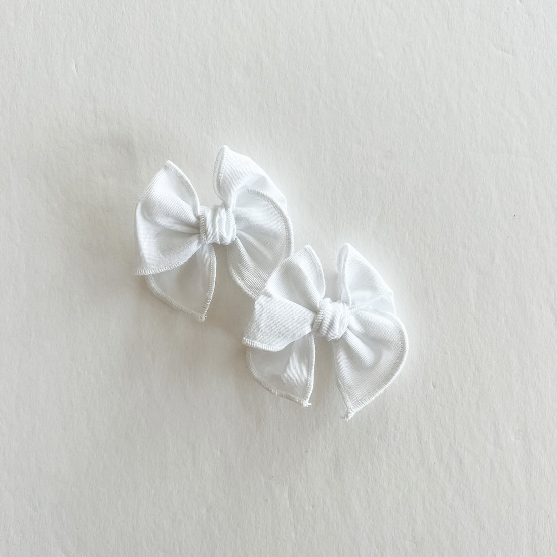 White Mini Fable Bow Set || Serged || Customizable