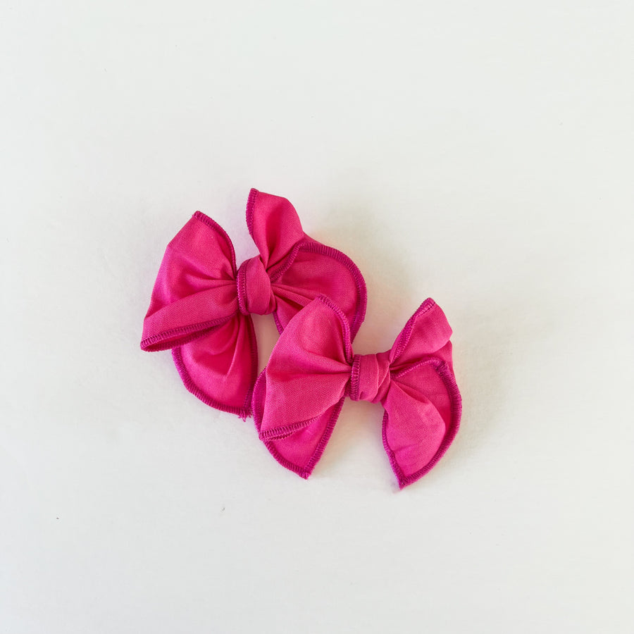 Hot Pink Mini Fable Bow Set || Serged