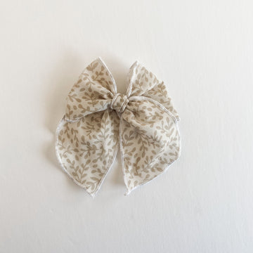 Cream Leaves Fable Bow || Serged