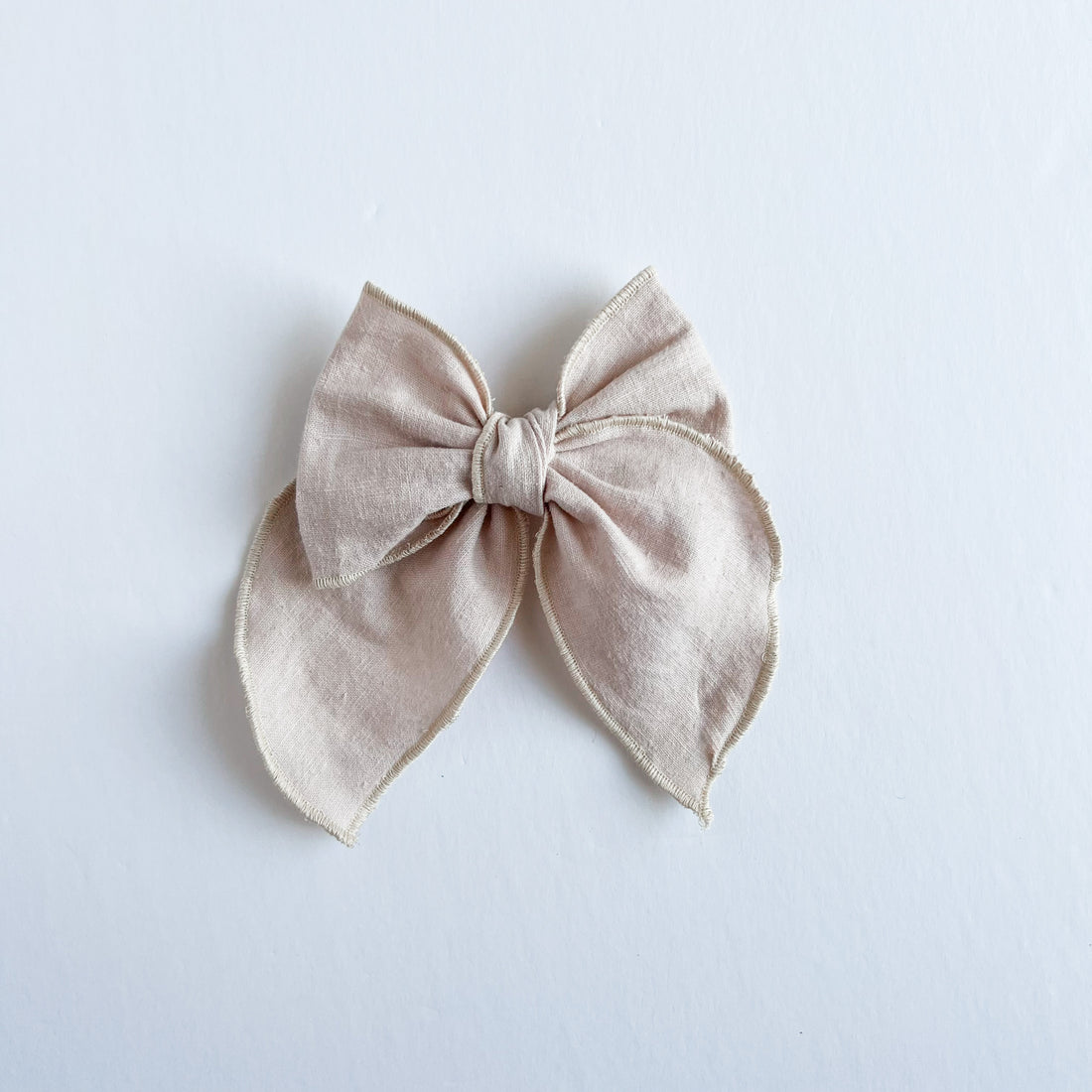 Latte Linen Fable Bow || Serged