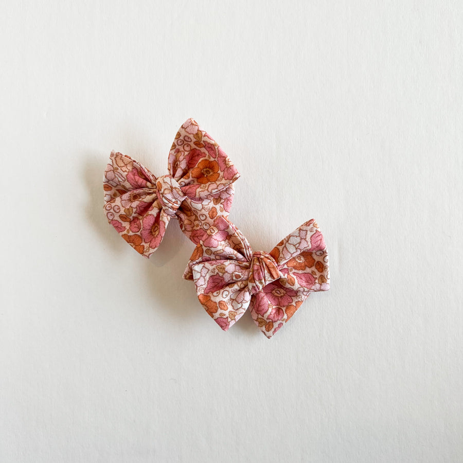 Pink Vintage Floral Mini Bow Set