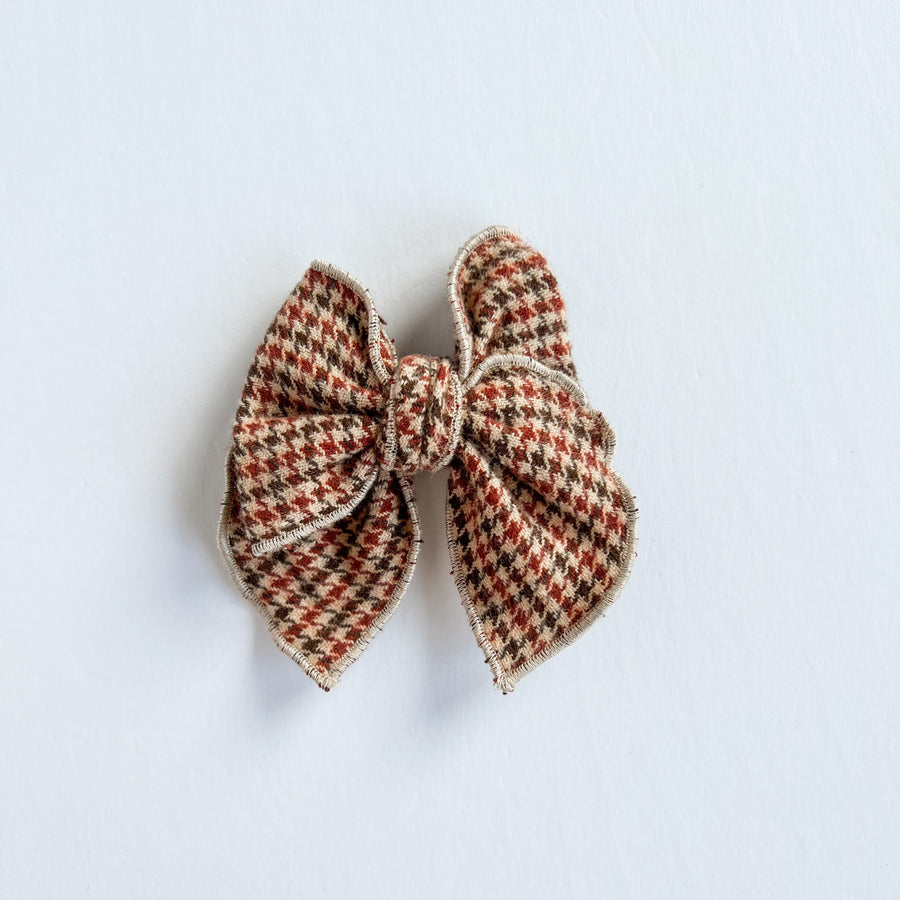 Houndstooth Midi Fable Bow || Serged