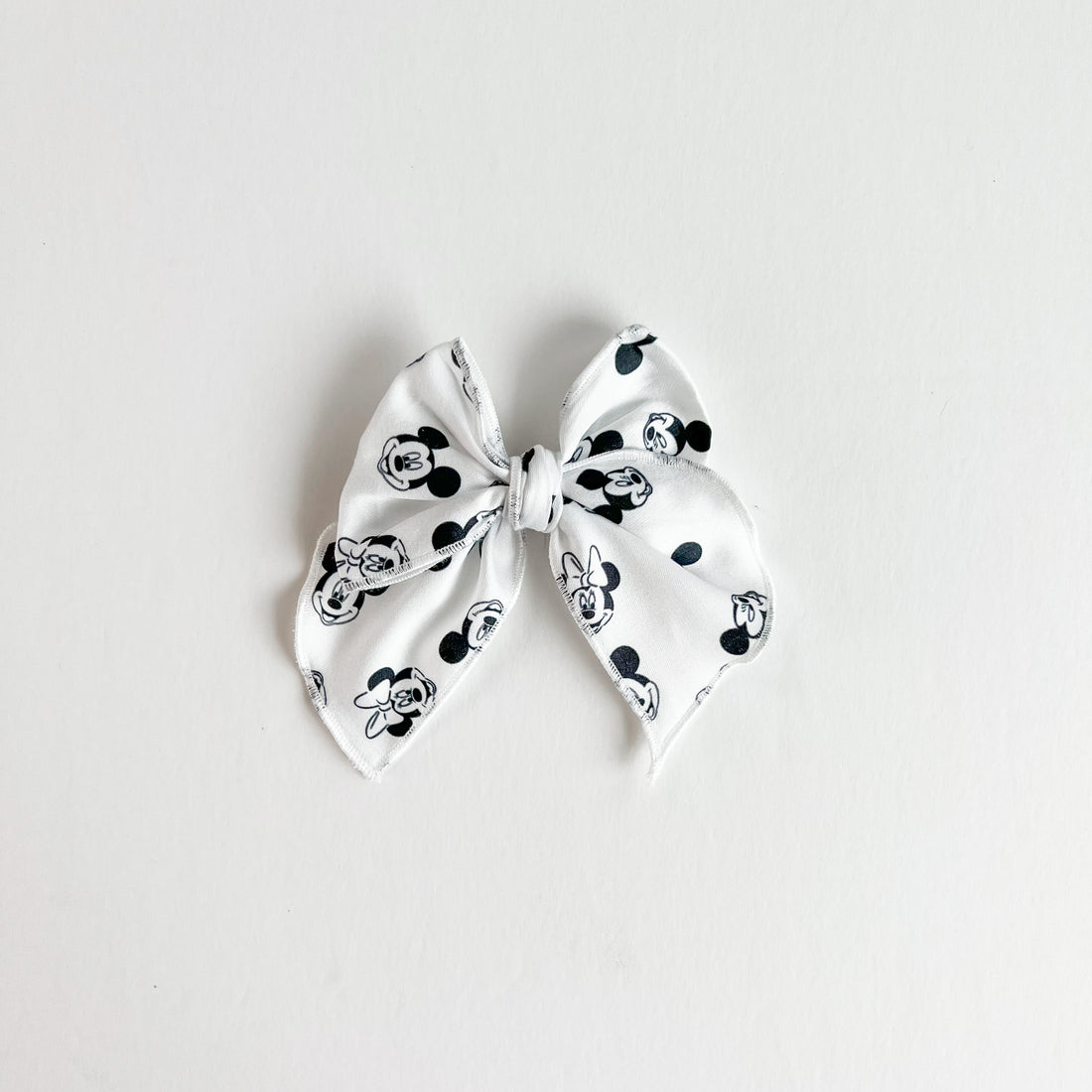Monochrome Mouse Midi Fable Bow || Serged