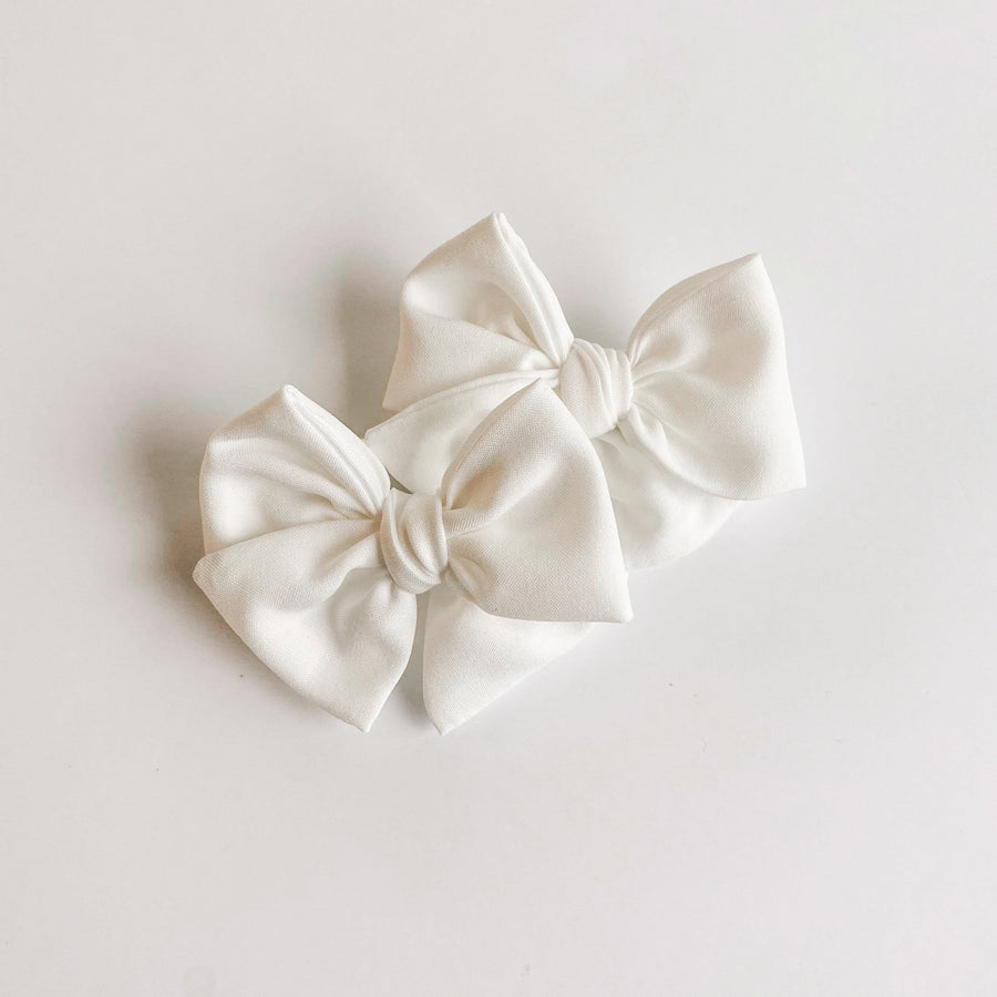 White Mini Bow Set